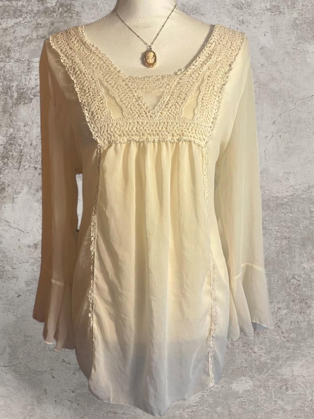 Vintage Romantic Cottagecore Fairycore Victorian Style Blouse by Cal Style L